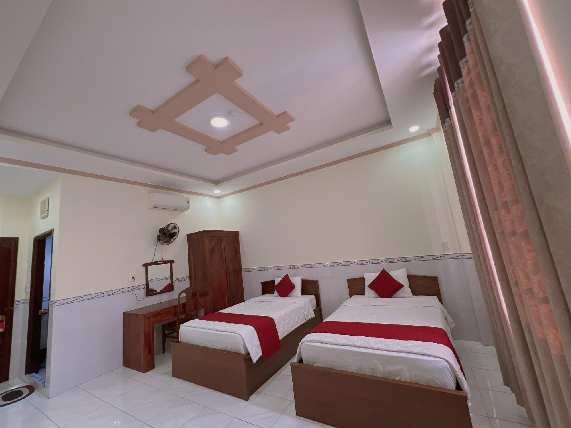 Hoang Duc Hotel Chau Doc Extérieur photo
