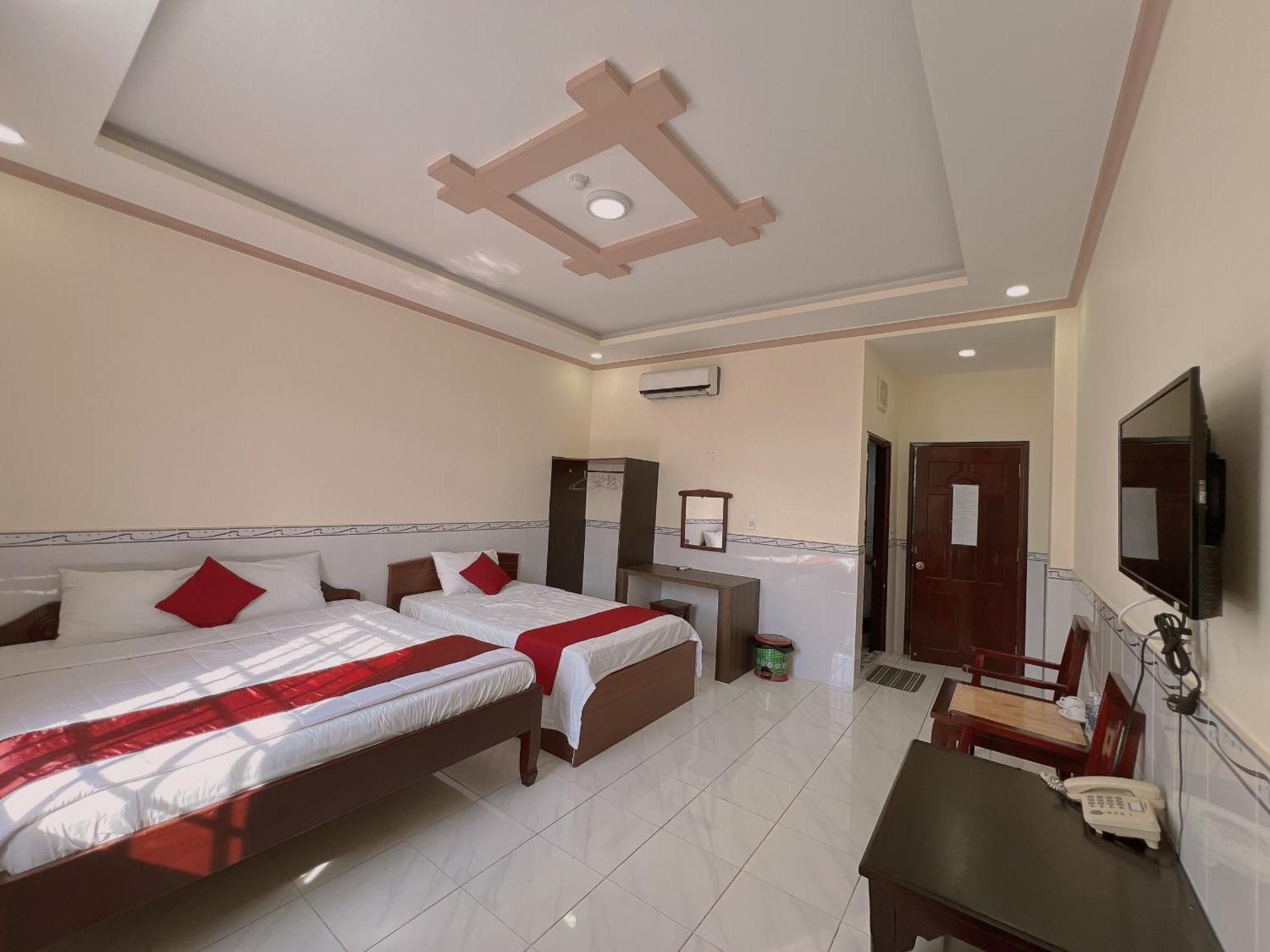 Hoang Duc Hotel Chau Doc Extérieur photo