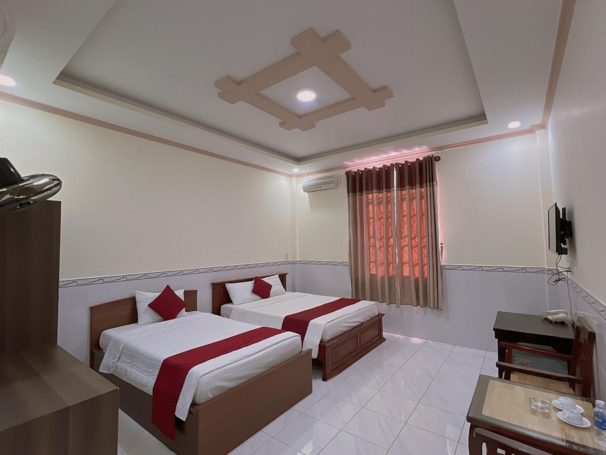 Hoang Duc Hotel Chau Doc Extérieur photo