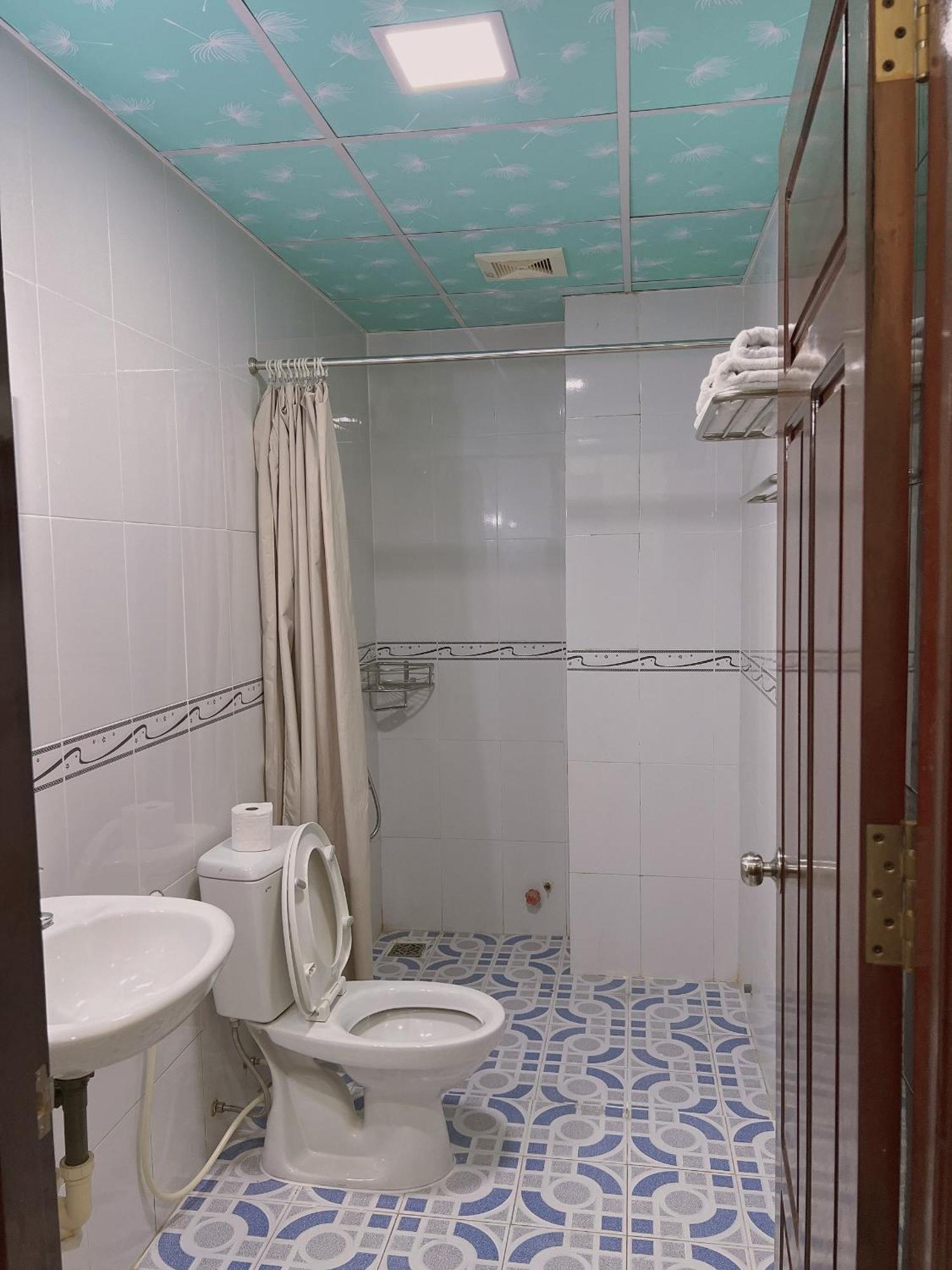 Hoang Duc Hotel Chau Doc Extérieur photo