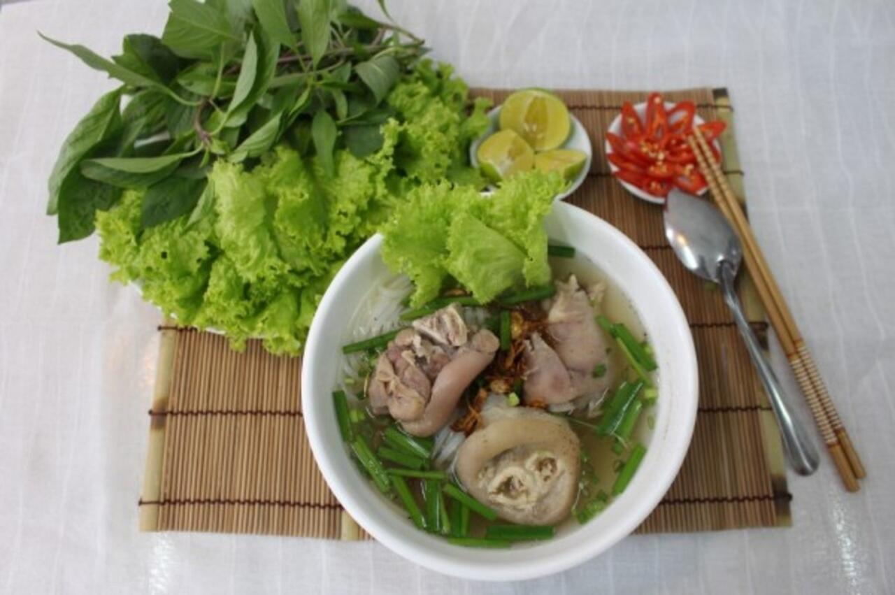 Hoang Duc Hotel Chau Doc Extérieur photo