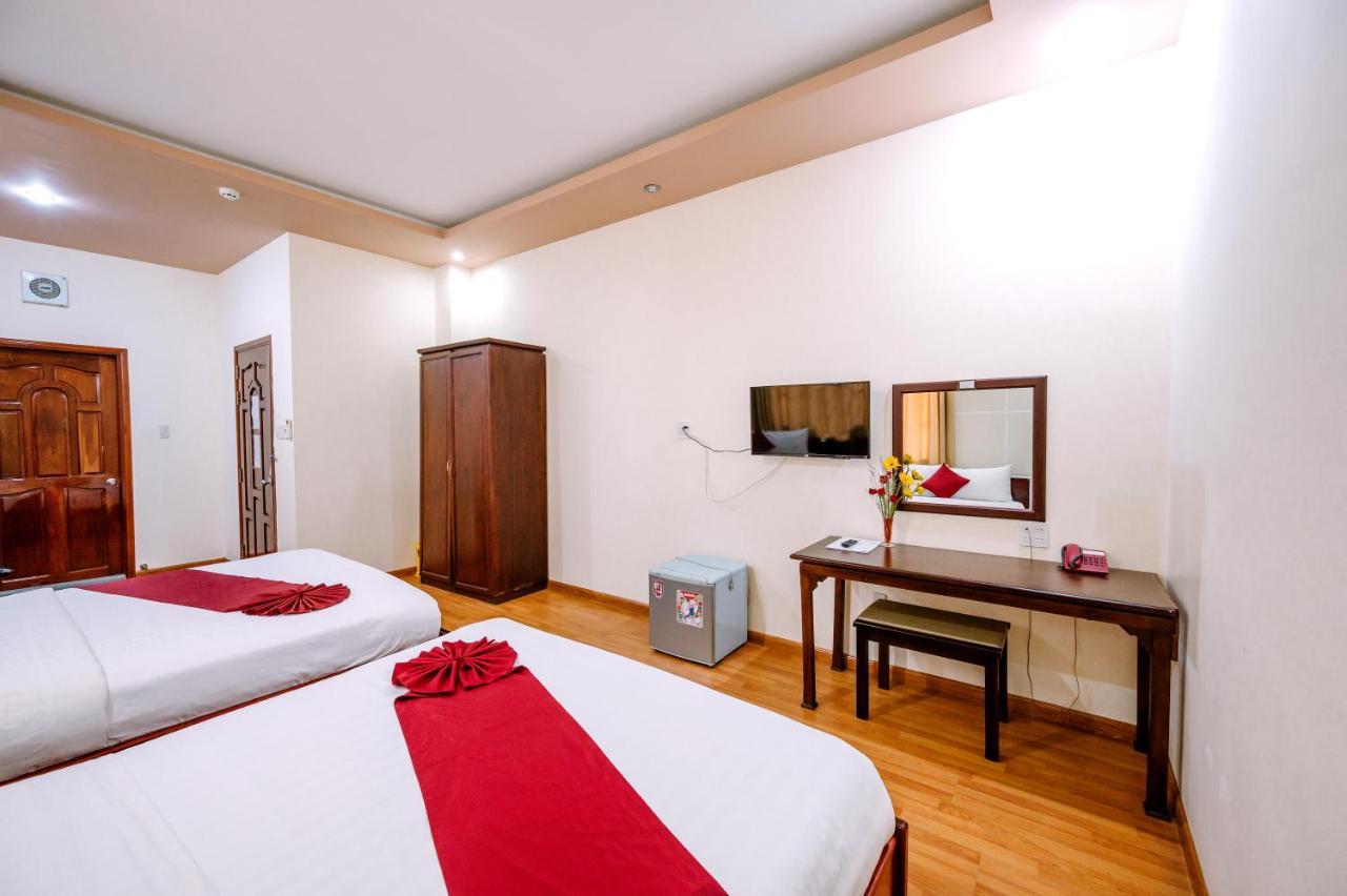 Hoang Duc Hotel Chau Doc Extérieur photo