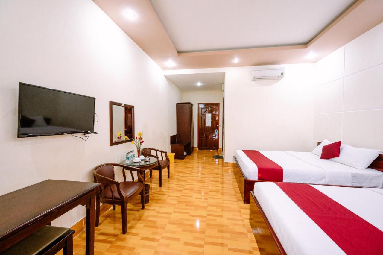 Hoang Duc Hotel Chau Doc Extérieur photo