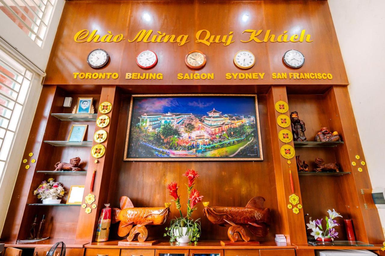 Hoang Duc Hotel Chau Doc Extérieur photo